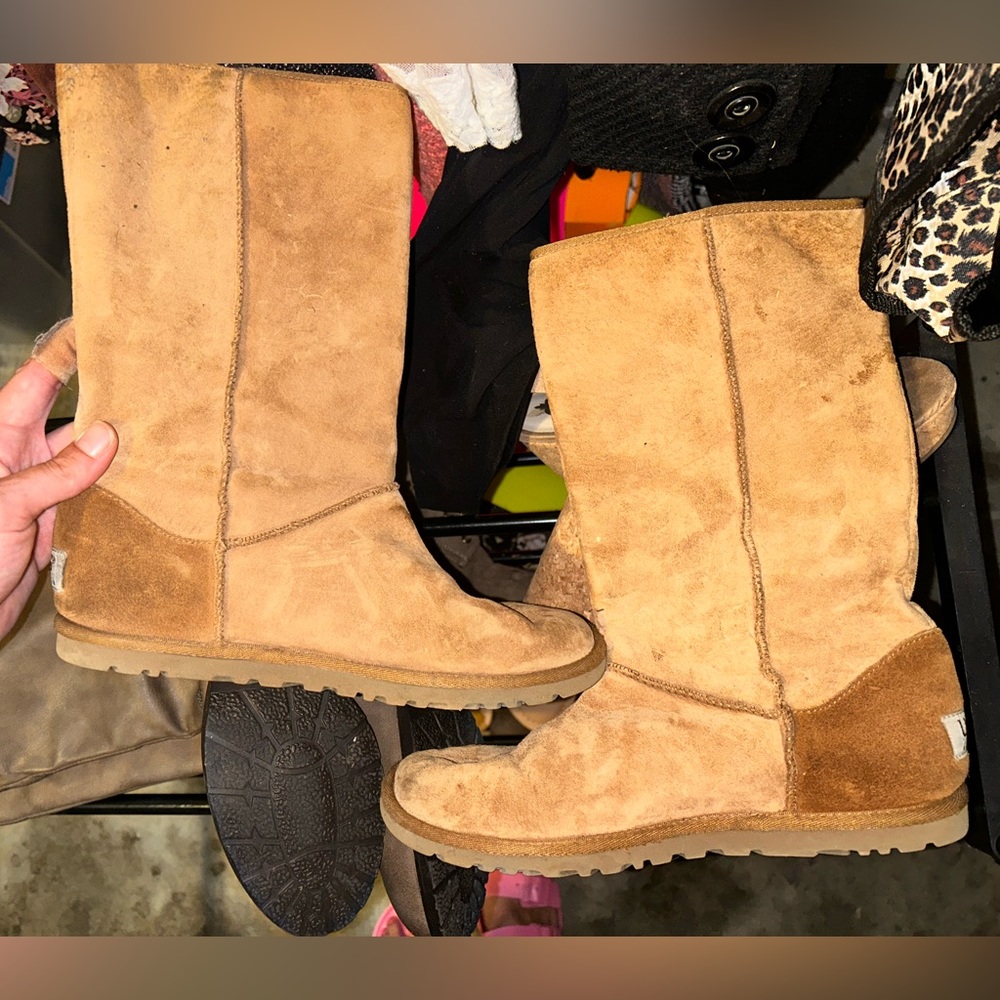 UGG brown thin size 7 Australia 3387 Lo Pro Button Fold Over size 7